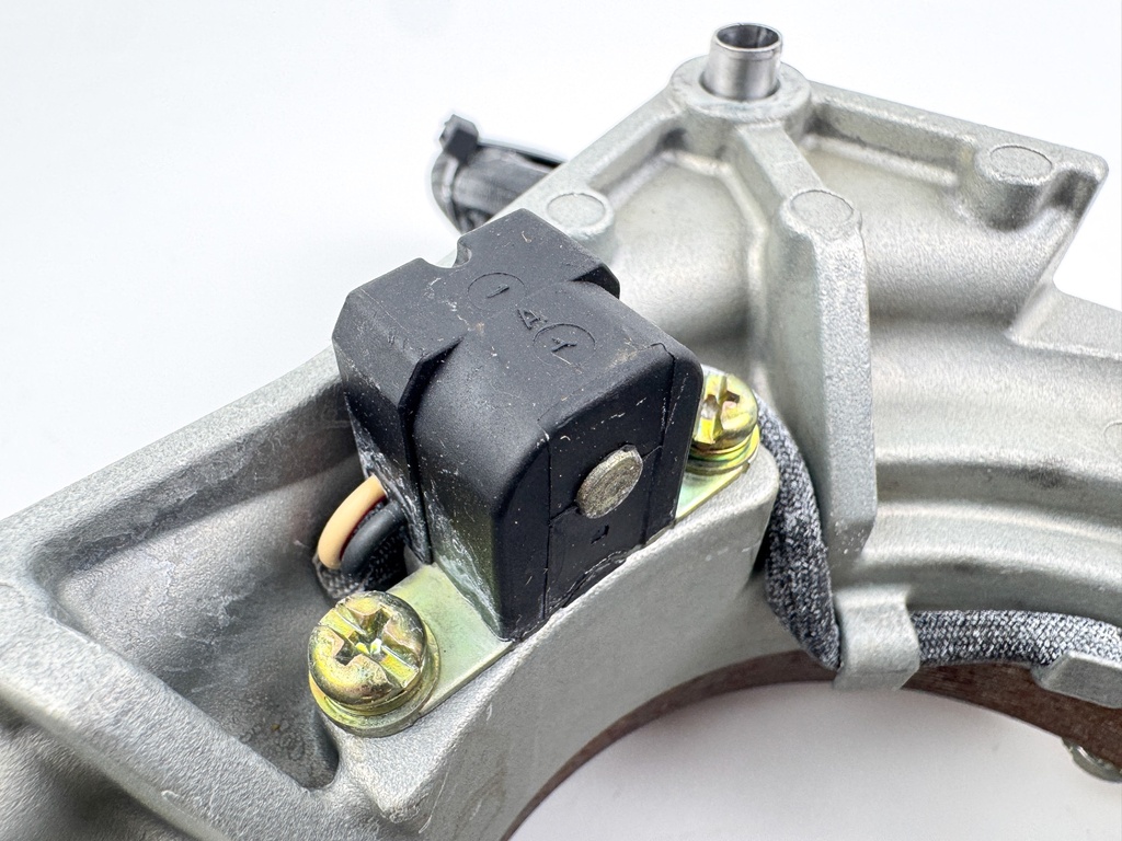 2002 Yamaha 225 HP 4 Stroke Outboard Coil Pulser Base Stator Assembly 69J-81460-00-00 OEM