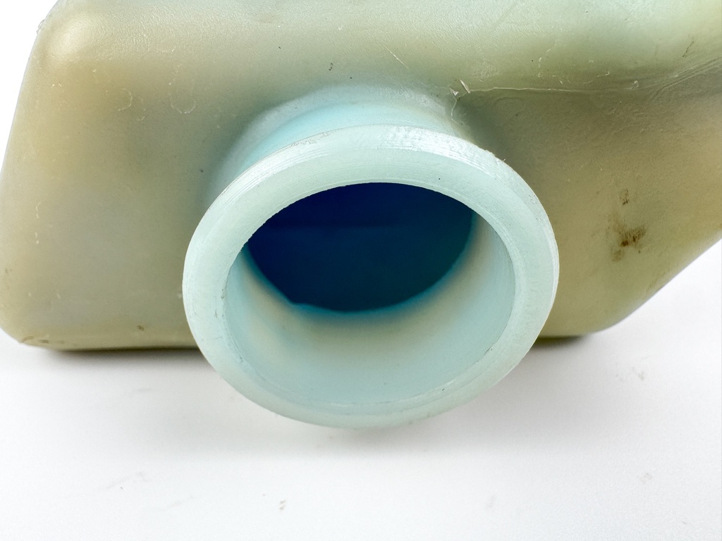 1999 Yamaha 200 HP 2 Stroke Outboard Oil Tank 6E5-21750-05-00 OEM