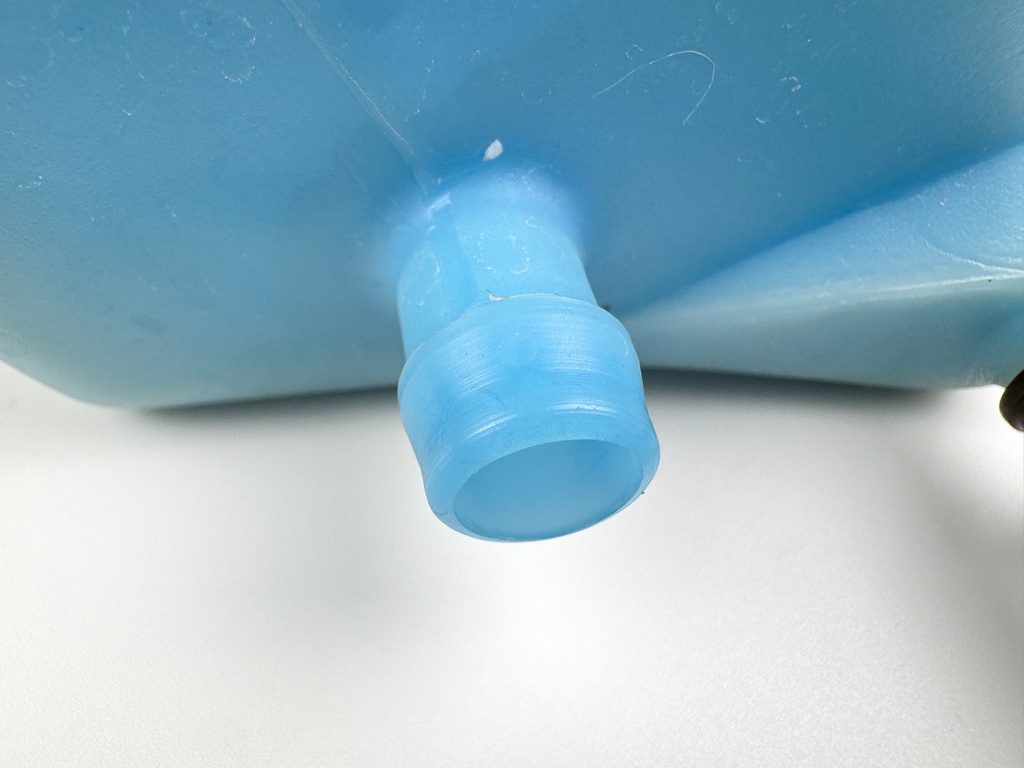 1999 Yamaha 200 HP 2 Stroke Outboard Oil Tank 6E5-21750-05-00 OEM