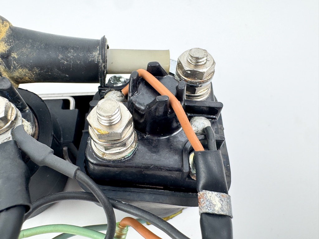 1999 Yamaha 200 HP 2 Stroke Outboard Starter Trim Tilt Relay 6E5-8195A-00-00 OEM