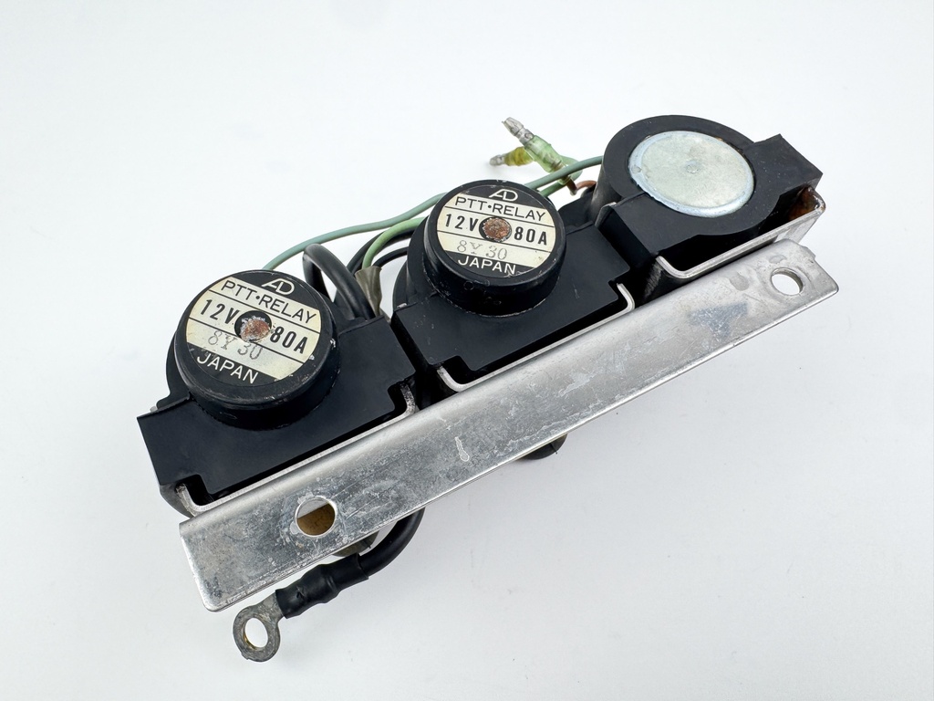 1999 Yamaha 200 HP 2 Stroke Outboard Starter Trim Tilt Relay 6E5-8195A-00-00 OEM