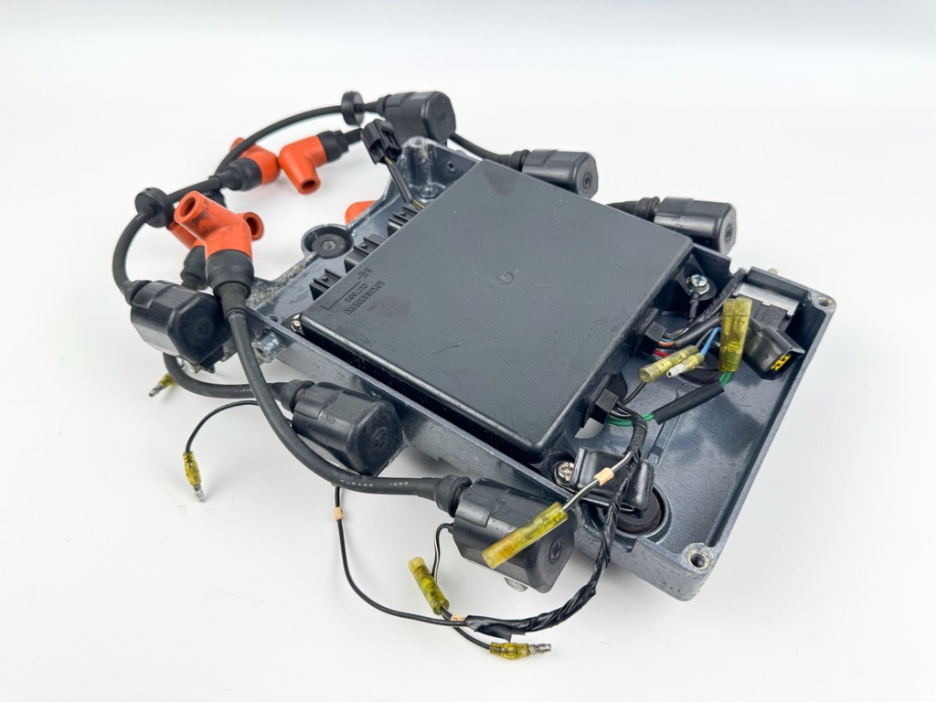 1999 Yamaha 200 HP 2 Stroke Outboard C.D.I CDI Assembly 64D-85540-01-00 Tested