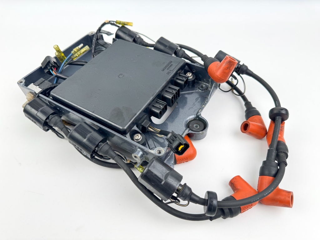 1999 Yamaha 200 HP 2 Stroke Outboard C.D.I CDI Assembly 64D-85540-01-00 Tested