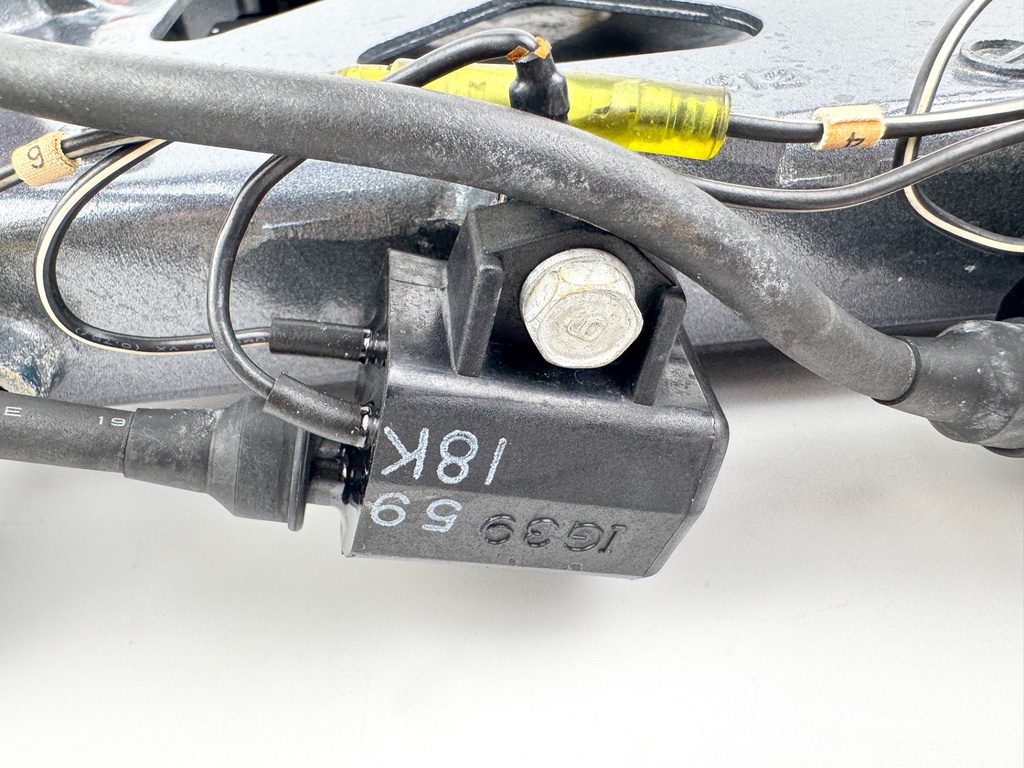 1999 Yamaha 200 HP 2 Stroke Outboard C.D.I CDI Assembly 64D-85540-01-00 Tested