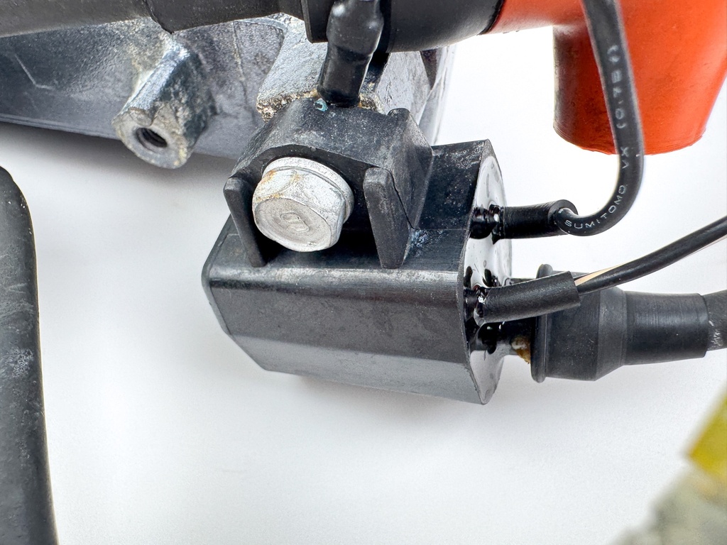 1999 Yamaha 200 HP 2 Stroke Outboard C.D.I CDI Assembly 64D-85540-01-00 Tested