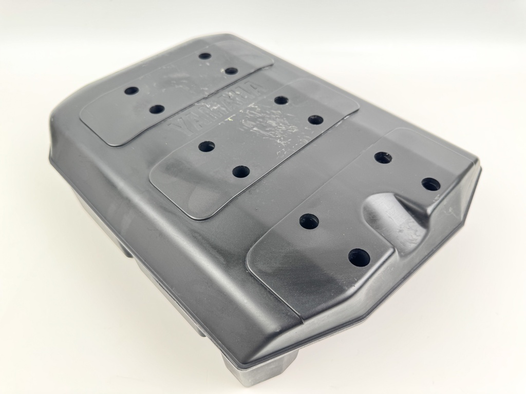 1999 Yamaha 200 HP 2 Stroke Outboard Intake Air Silencer Assembly 64D-14440-00-00 OEM