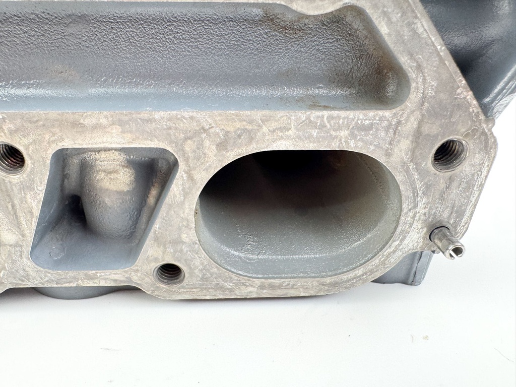 2002 Yamaha 225 HP 4 Stroke Outboard Starboard Cylinder Head 69J-W009A-01-1S OEM