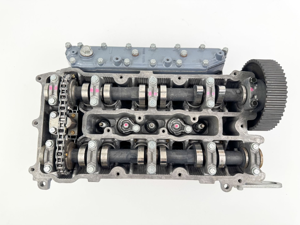 2002 Yamaha 225 HP 4 Stroke Outboard Starboard Cylinder Head 69J-W009A-01-1S OEM