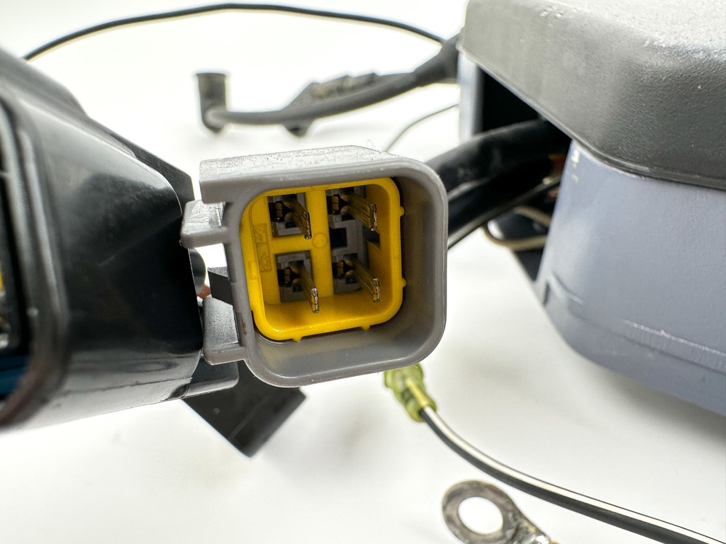 2000 Yamaha 115 HP 2 Stroke Outboard C.D.I CDI Assembly 6N7-85540-01-00 OEM