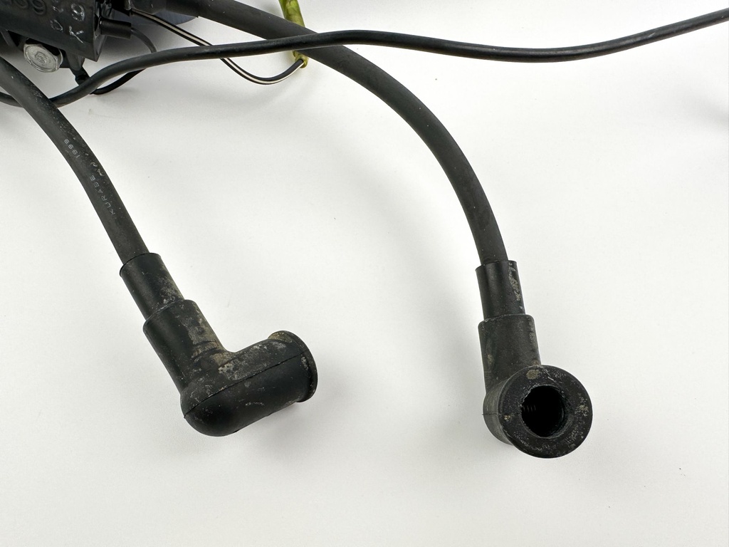 2000 Yamaha 115 HP 2 Stroke Outboard C.D.I CDI Assembly 6N7-85540-01-00 OEM