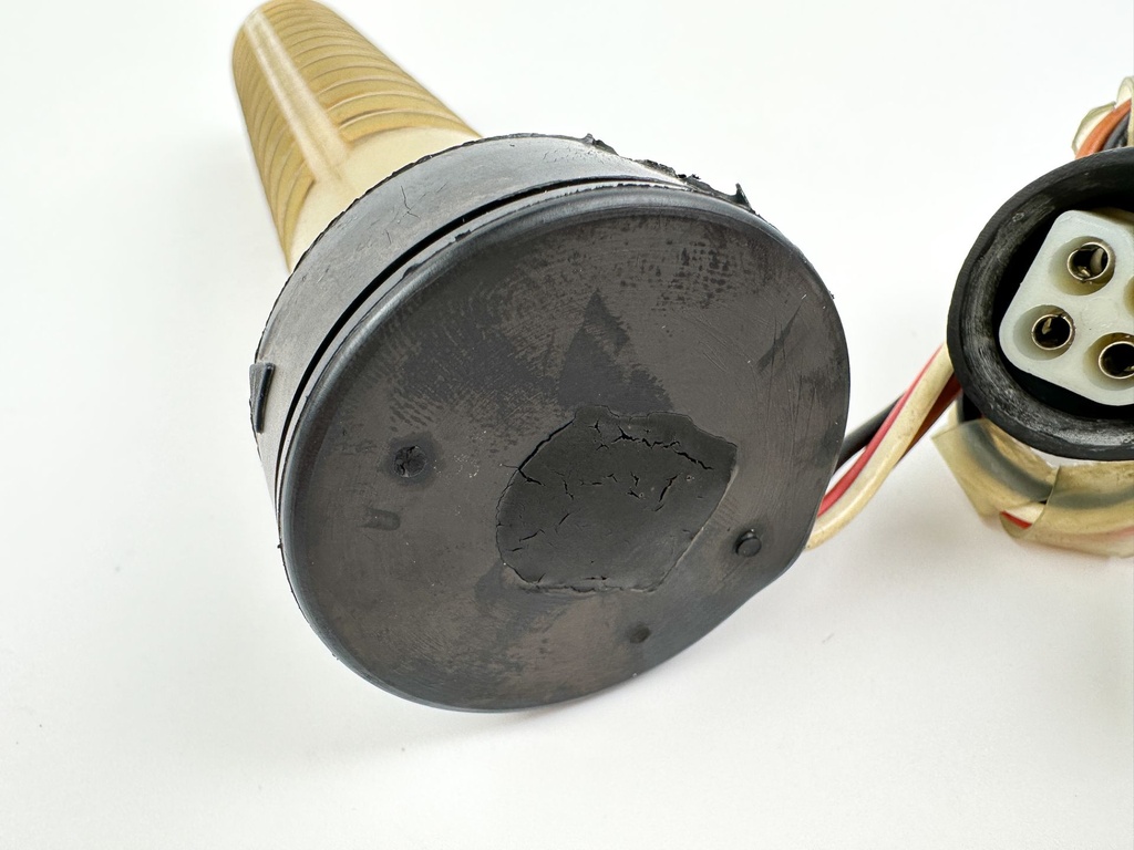 2000 Yamaha 115 HP 2 Stroke Outboard Oil Level Sensor 6G7-85730-03-00 OEM