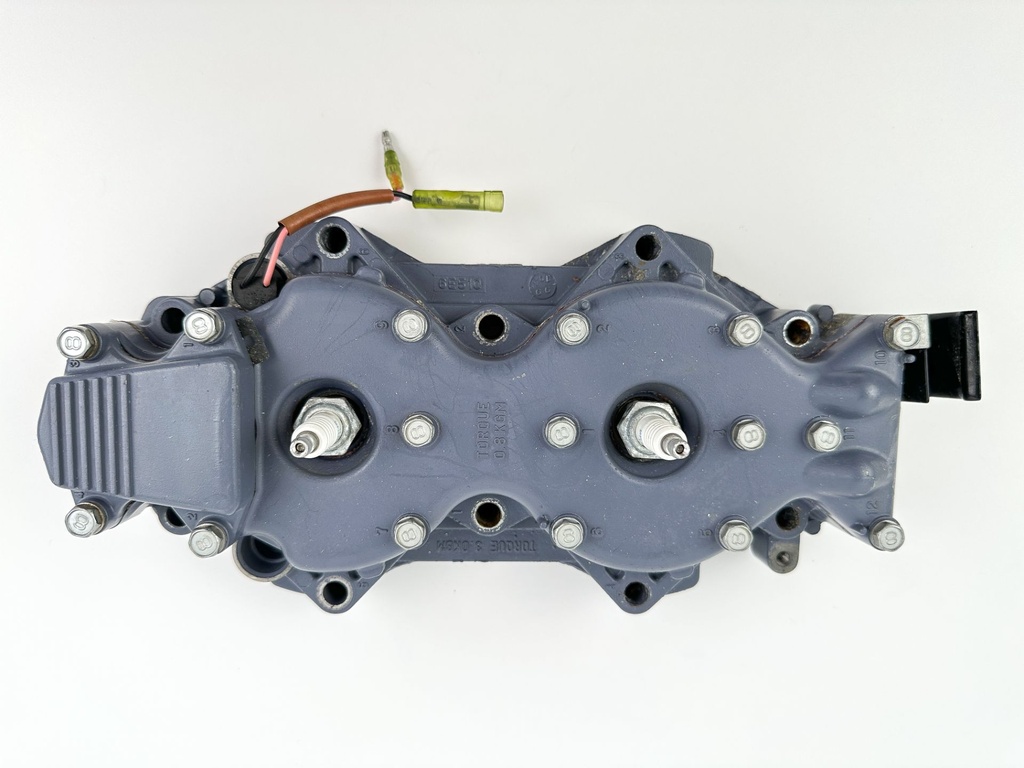 2000 Yamaha 115 HP 2 Stroke Outboard Cylinder Head 6E5-11111-10-1S OEM