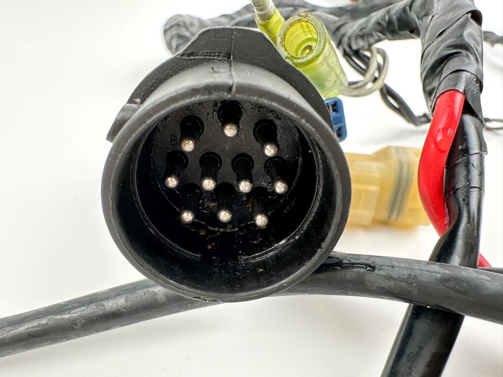 2000 Yamaha 115 HP 2 Stroke Outboard Engine Wire Harness 6N7-82590-14-00 OEM