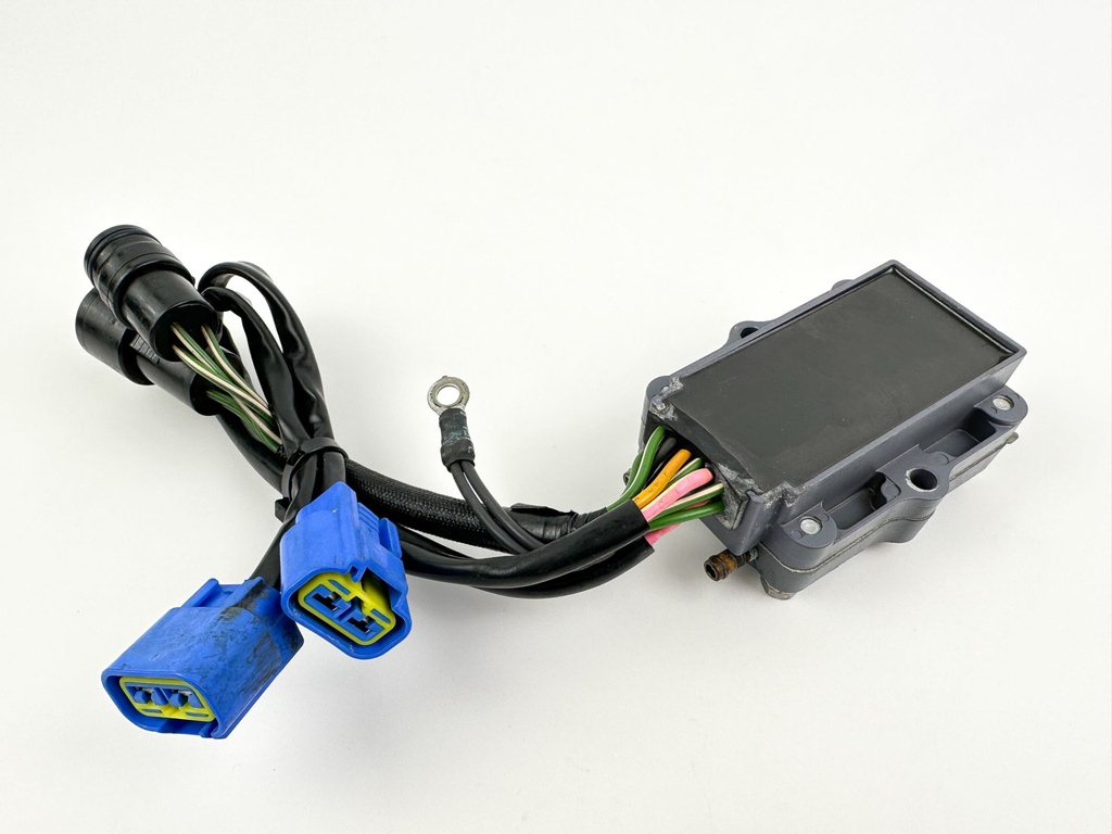 2004 Yamaha 225 HP 4 Stroke Outboard Rectifier & Regulator 69J-81960-11-00 OEM