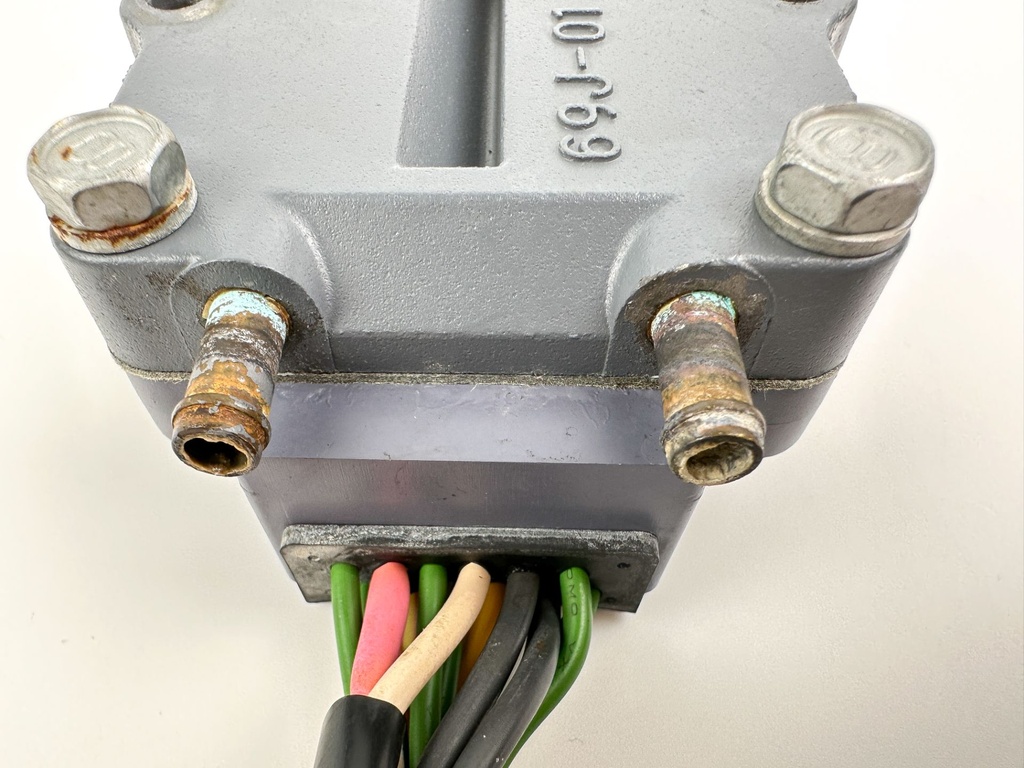 2004 Yamaha 225 HP 4 Stroke Outboard Rectifier & Regulator 69J-81960-11-00 OEM