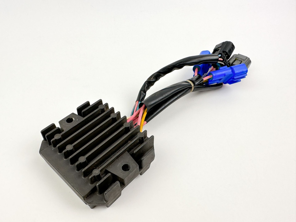 2004 Yamaha 225 HP 4 Stroke Outboard Drive Unit Assembly 69J-83306-01-00 OEM