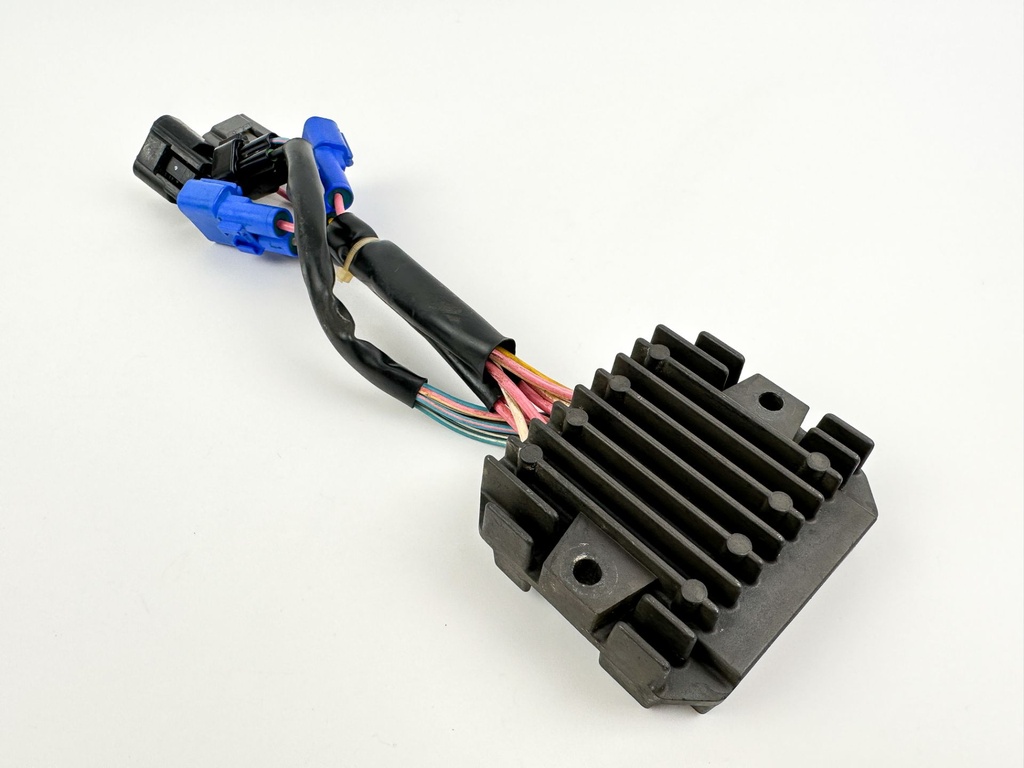 2004 Yamaha 225 HP 4 Stroke Outboard Drive Unit Assembly 69J-83306-01-00 OEM