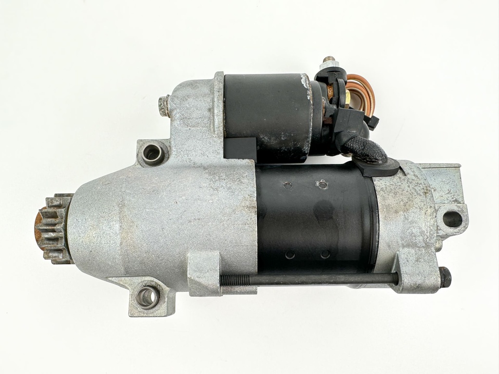 2004 Yamaha 225 HP 4 Stroke Outboard Starter Motor 69J-81800-00-00 OEM