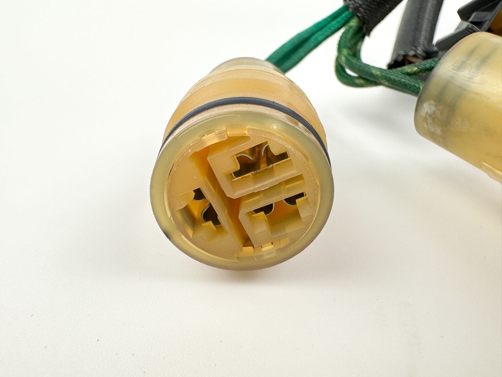 2004 Yamaha 225 HP 4 Stroke Outboard Coil Pulser Base Stator Assembly 69J-81460-01-00 OEM