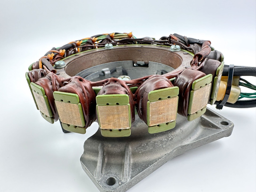 2004 Yamaha 225 HP 4 Stroke Outboard Coil Pulser Base Stator Assembly 69J-81460-01-00 OEM