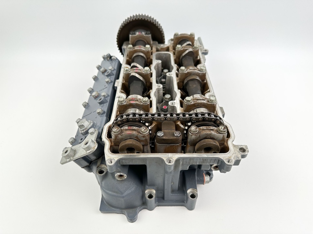 2004 Yamaha 225 HP 4 Stroke Outboard Starboard Cylinder Head 69J-W009A-02-1S OEM