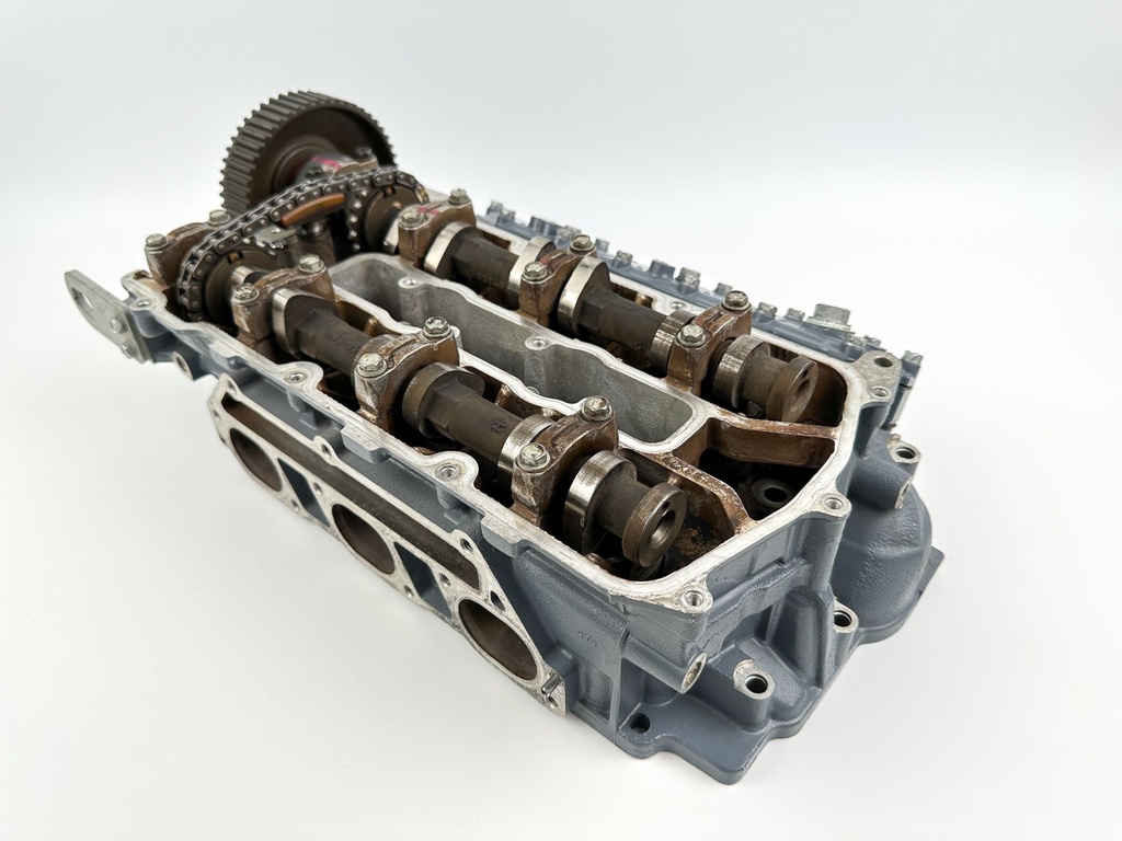 2004 Yamaha 225 HP 4 Stroke Outboard Port Cylinder Head 69J-W009C-02-1S OEM