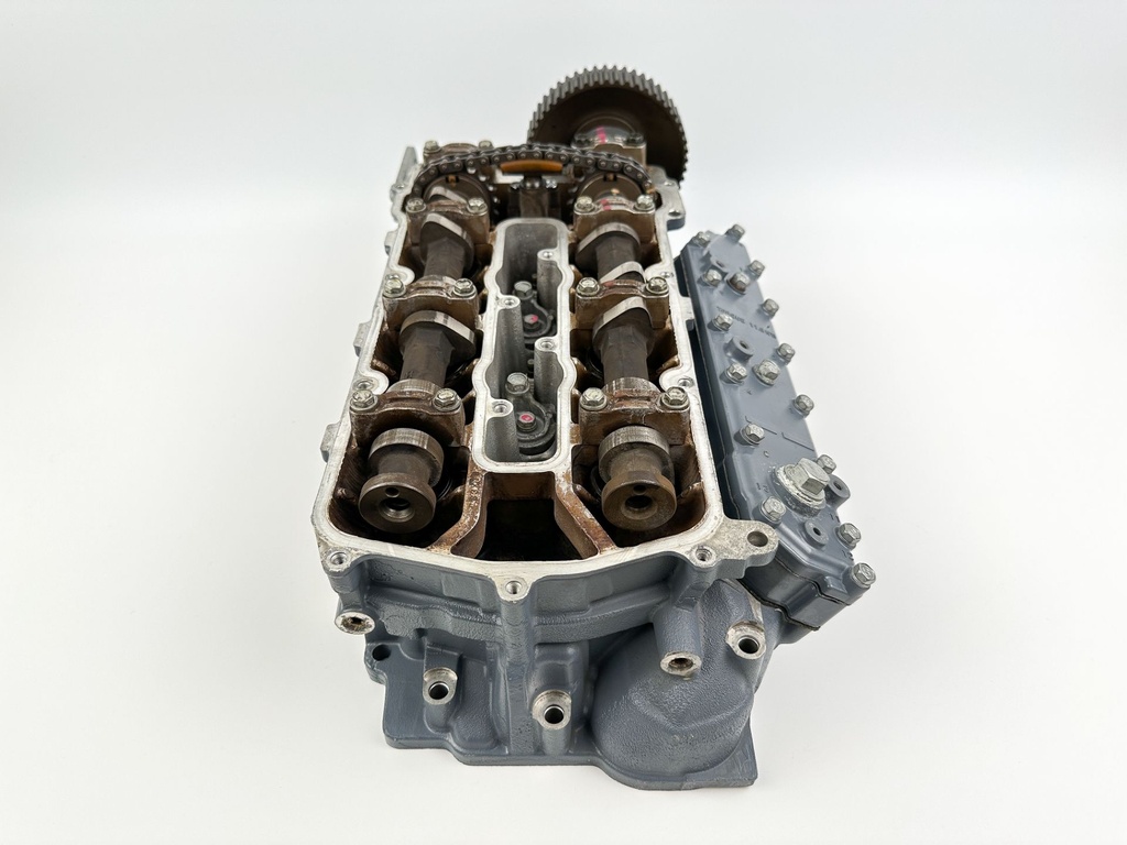 2004 Yamaha 225 HP 4 Stroke Outboard Port Cylinder Head 69J-W009C-02-1S OEM