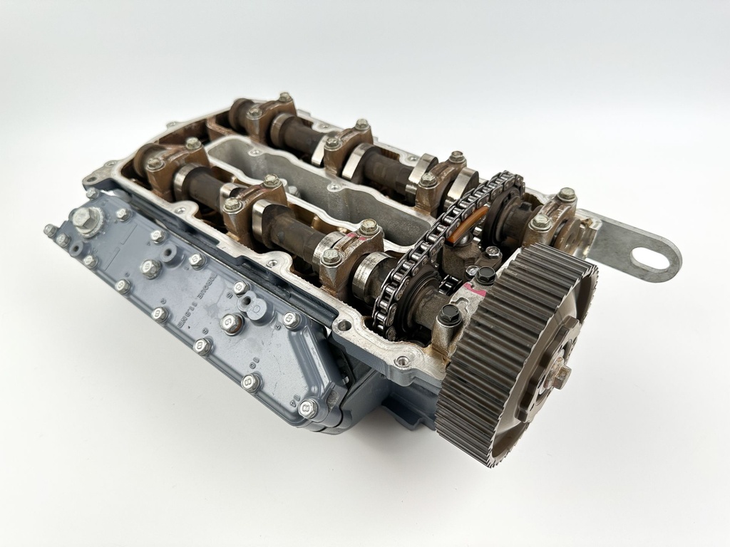 2004 Yamaha 225 HP 4 Stroke Outboard Port Cylinder Head 69J-W009C-02-1S OEM