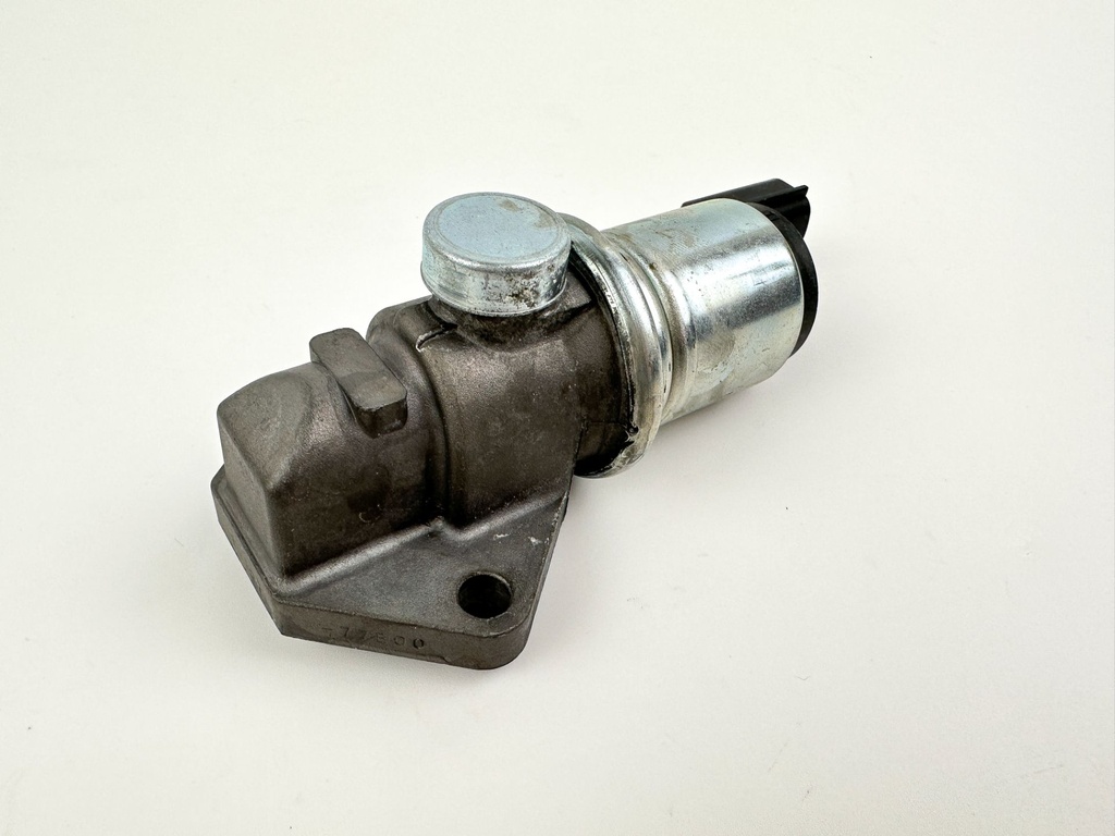 2012 Suzuki 140 HP 4 Stroke Outboard IAC Idle Air Control Valve 18137-77E00 OEM