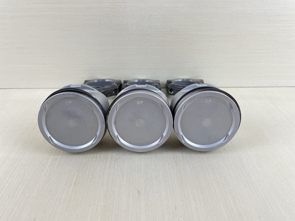 2008 Yamaha 90HP 4 Stroke Outboard Piston With Connecting Rod Set 3 6D8-W1164-20-00