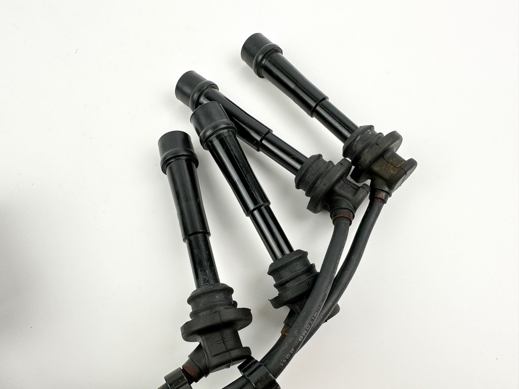 2012 Suzuki 140 HP 4 Stroke Outboard Ignition Coil Set 33410-90J00 OEM