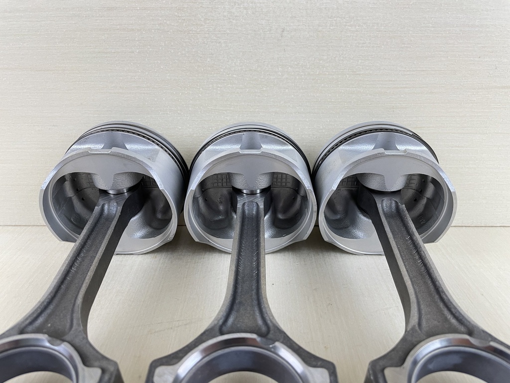 2008 Yamaha 90HP 4 Stroke Outboard Piston With Connecting Rod Set 3 6D8-W1164-20-00