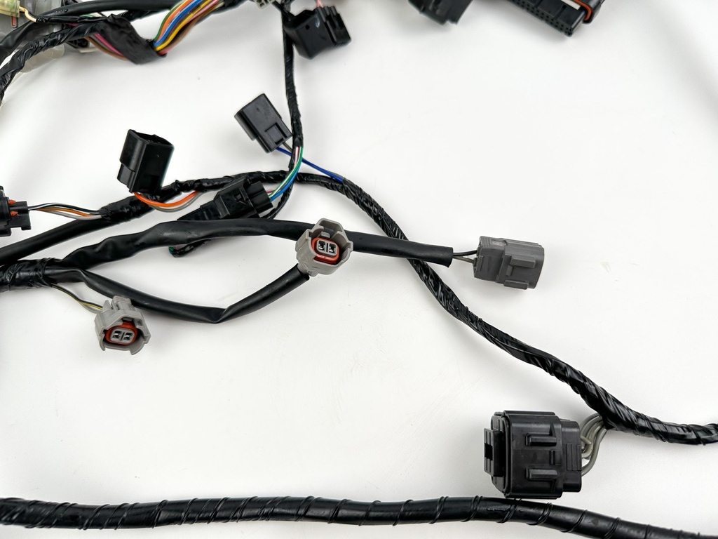 2012 Suzuki 140 HP 4 Stroke Outboard Engine Wire Harness 36610-90J92 OEM