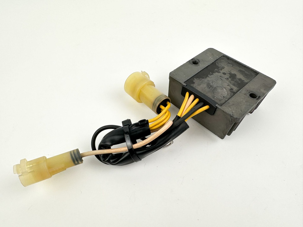 2003 Suzuki 60 HP 4 Stroke Outboard Rectifier & Regulator 32800-92E20 OEM