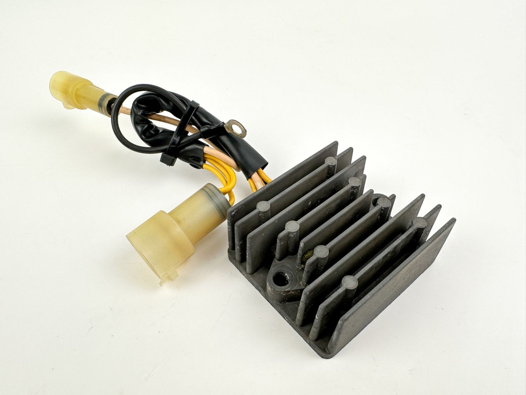 2003 Suzuki 60 HP 4 Stroke Outboard Rectifier & Regulator 32800-92E20 OEM
