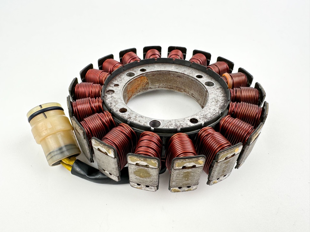 2003 Suzuki 60 HP 4 Stroke Outboard Stator Charging Coil 32120-99E10 OEM