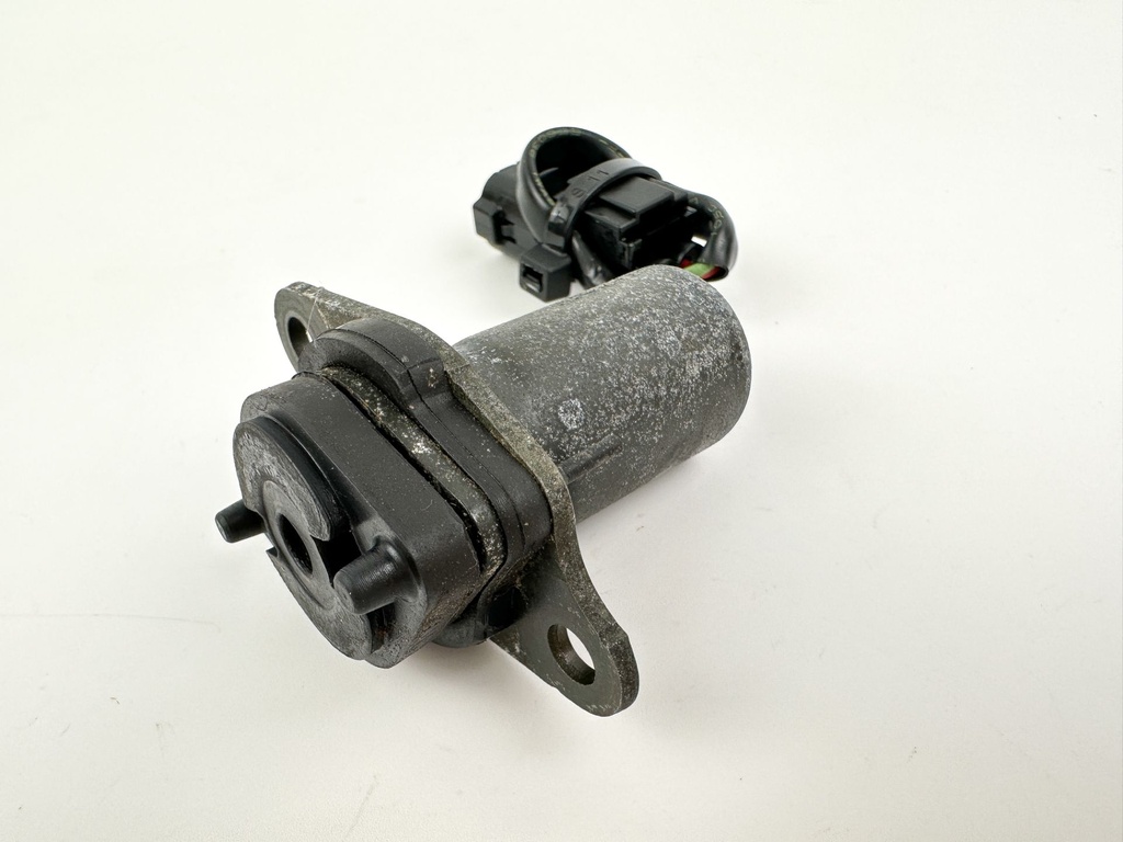 2003 Suzuki 60 HP 4 Stroke Outboard IAC Idle Air Control Valve 13450-99E01 OEM