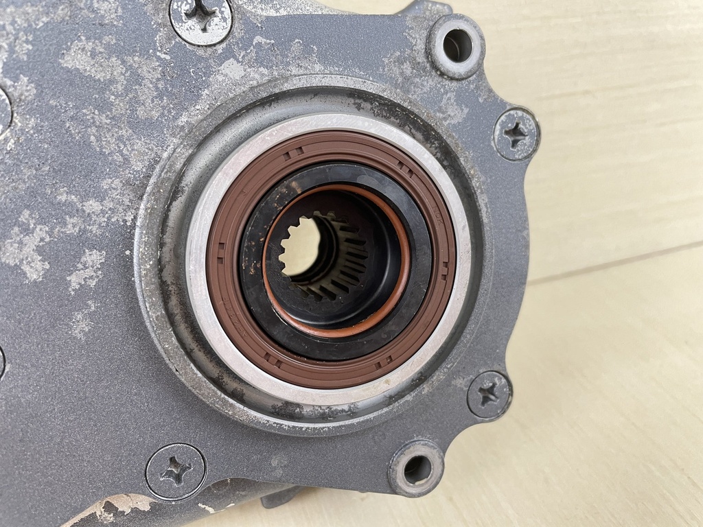 2008 Yamaha 90HP 4 Stroke Outboard Oil Pump Assembly 67F-13300-10-00