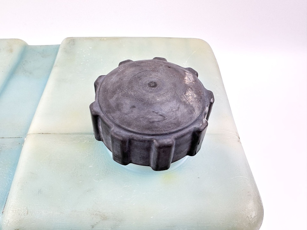 Yamaha Outboard 2 Stroke 10.5L Remote Oil Tank With Pump & Sensor 2.8 Gallons