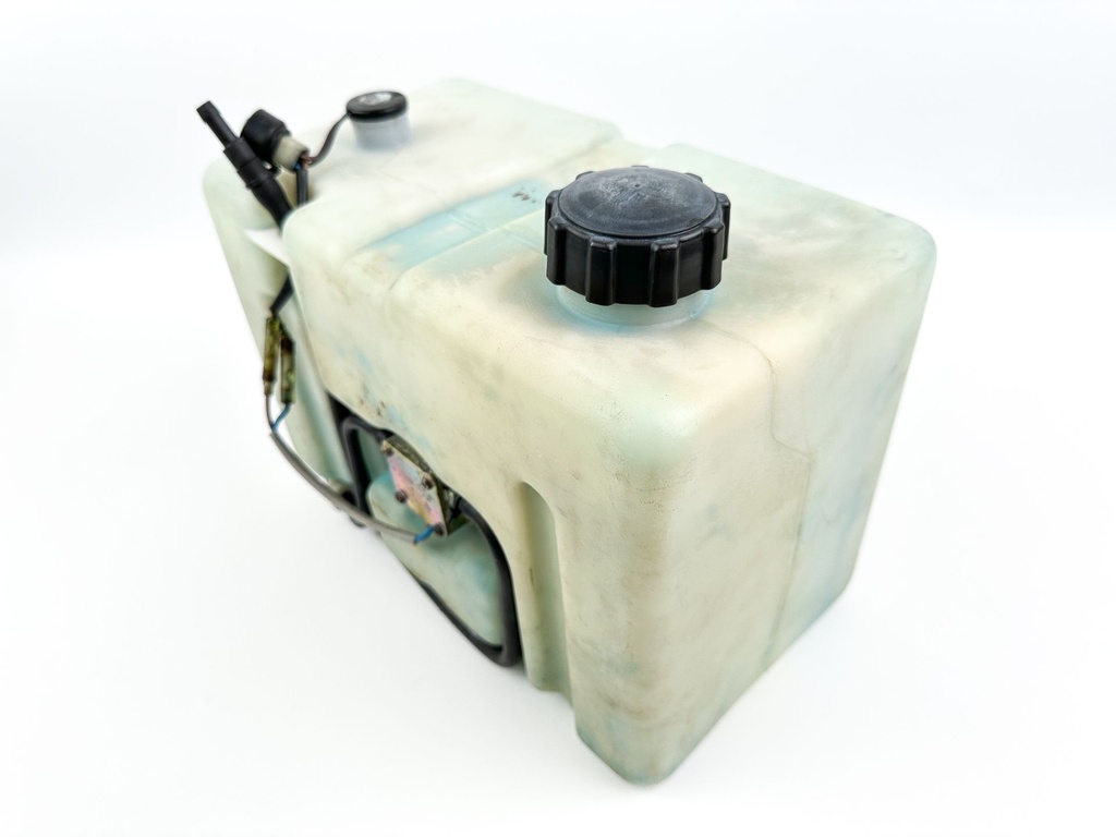 Yamaha Outboard Remote 2 Stroke Remote Oil Tank Assembly With Pump 2.8