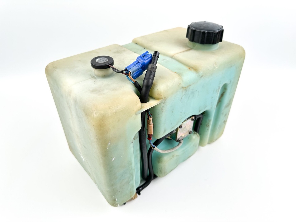 Yamaha Outboard Remote Oil Tank 2.8 Gallons 10.5L W/ Pump & Sensor