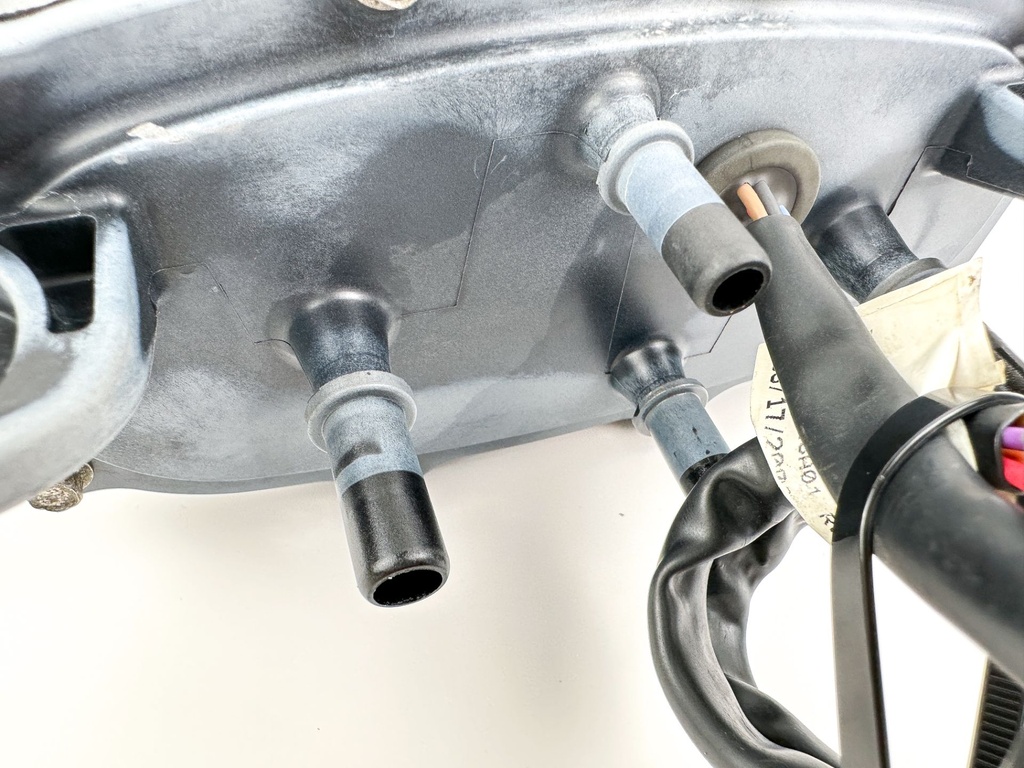 2007 Mercury 275 HP 4 Stroke Outboard FSM Fuel Supply Module 880596T02 OEM