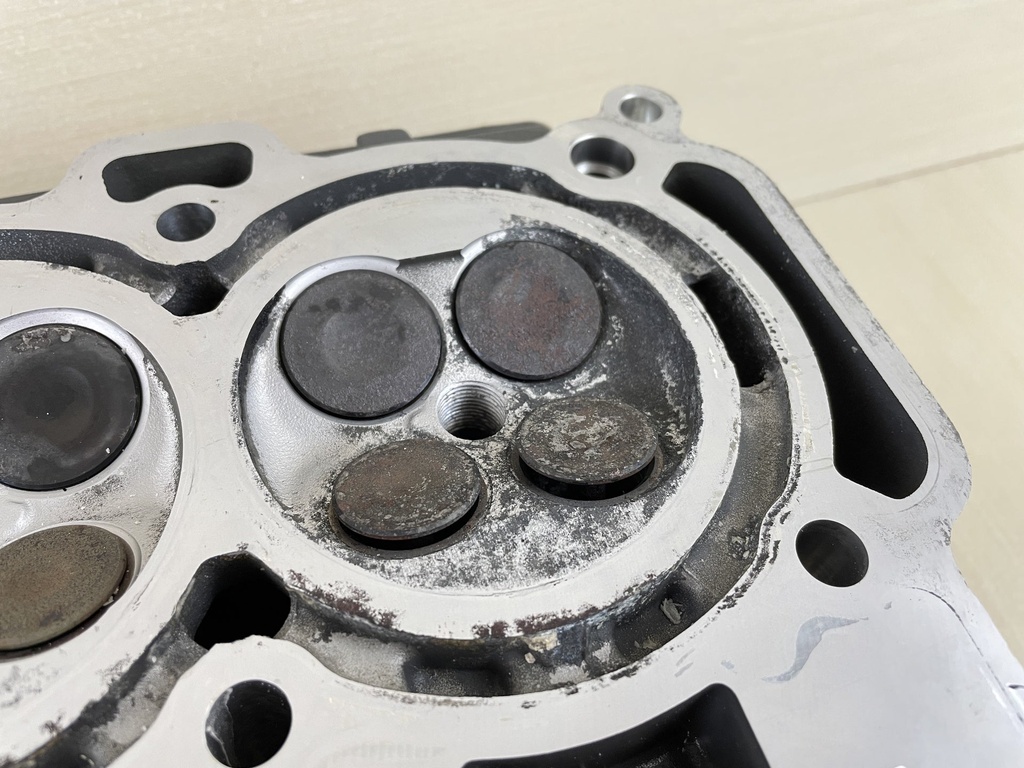 2008 Yamaha 90HP 4 Stoke Outboard Cylinder Head Assembly Complete 6D8-W009A-02-9S