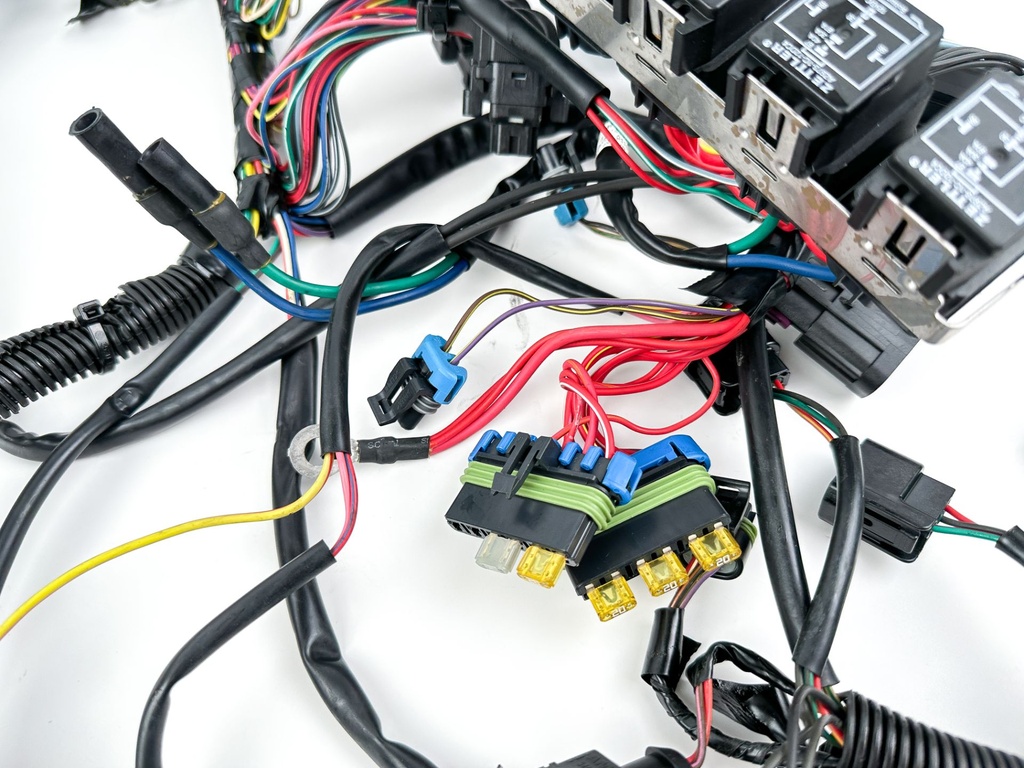 2007 Mercury 275 HP 4 Stroke Outboard Engine Wire Harness 880616A06 OEM