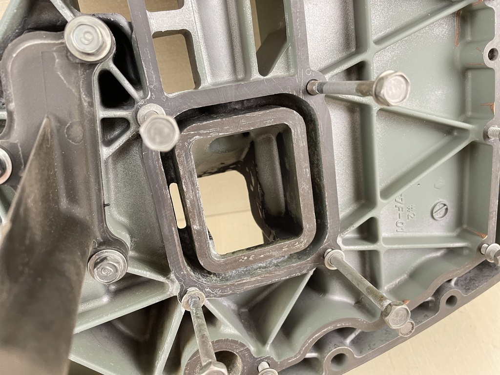 2008 Yamaha 90HP 4 Stroke Outboard Exhaust Guide Housing 6D8-41137-00-94  