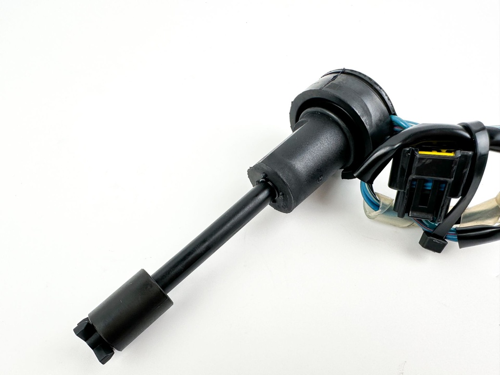 1999 Yamaha 200 HP 2 Stroke Outboard Oil Level Sensor 67H-85730-00-00 OEM