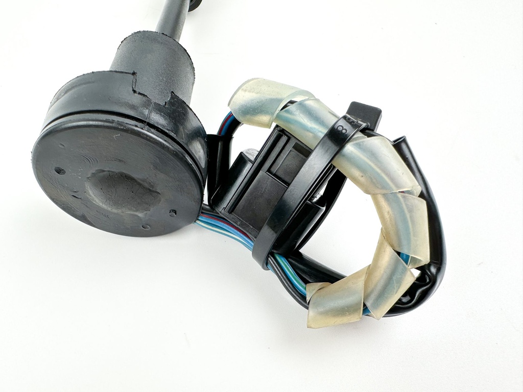 1999 Yamaha 200 HP 2 Stroke Outboard Oil Level Sensor 67H-85730-00-00 OEM