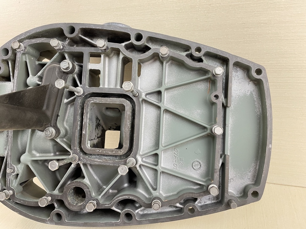 2008 Yamaha 90HP 4 Stroke Outboard Exhaust Guide Housing 6D8-41137-00-94  