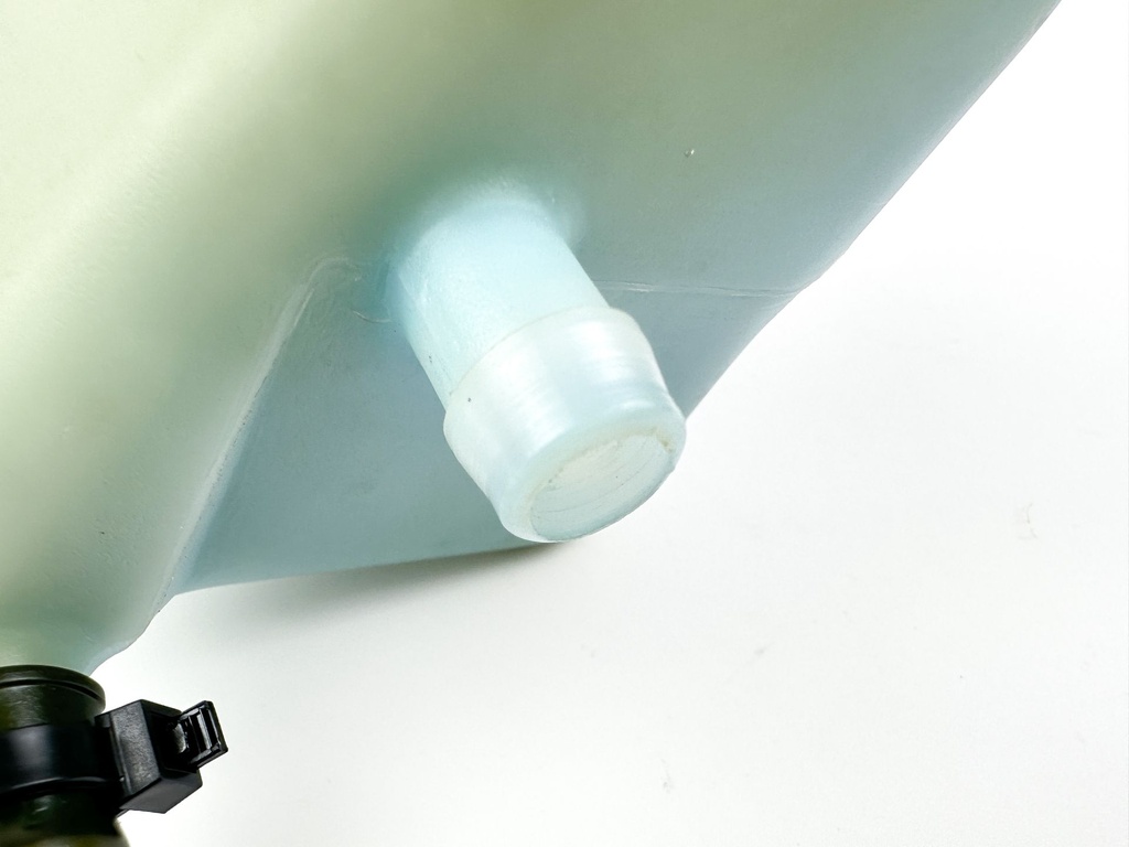 1999 Yamaha 200 HP 2 Stroke Outboard Oil Tank 6E5-21750-05-00 OEM