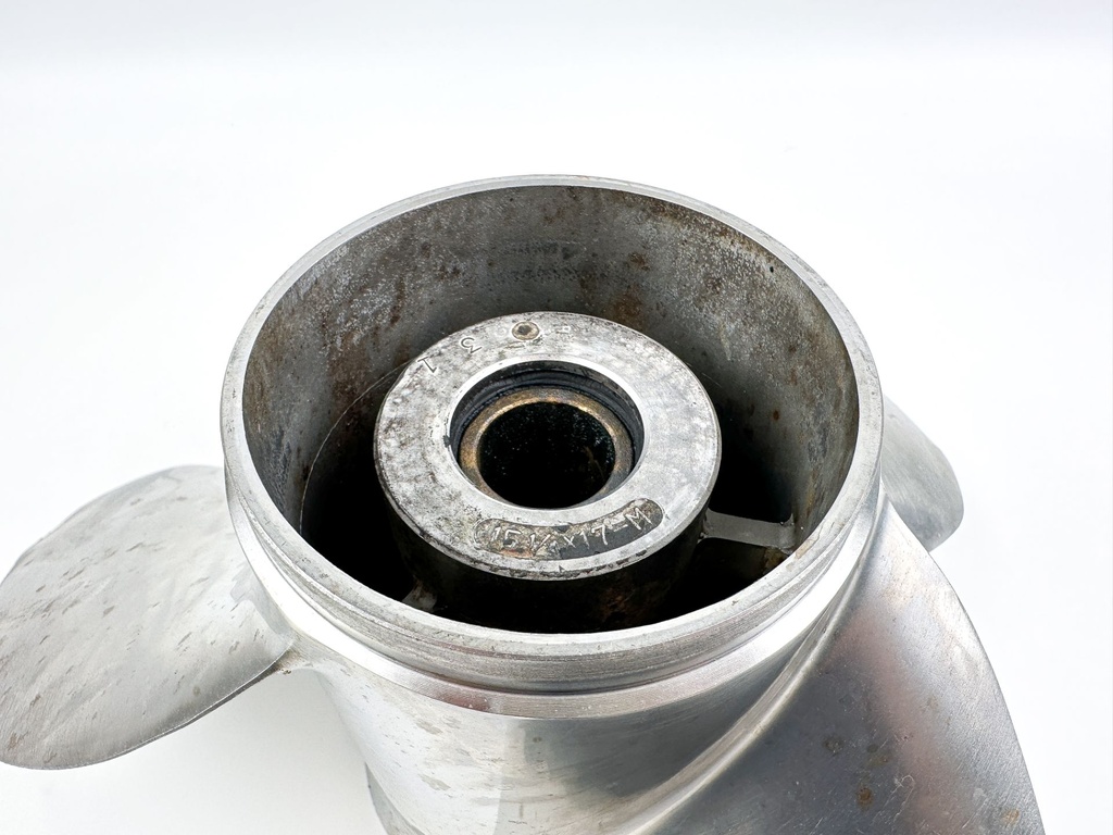 Yamaha Stainless Steel 3 Blade Prop Propeller 15 1/4" x 17P RH Standard